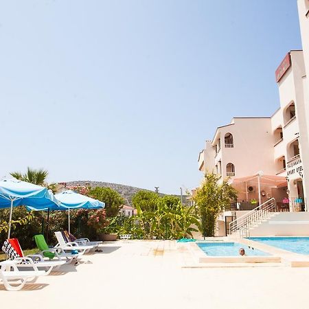 Yalcinkaya Apart Hotel Çeşme エクステリア 写真