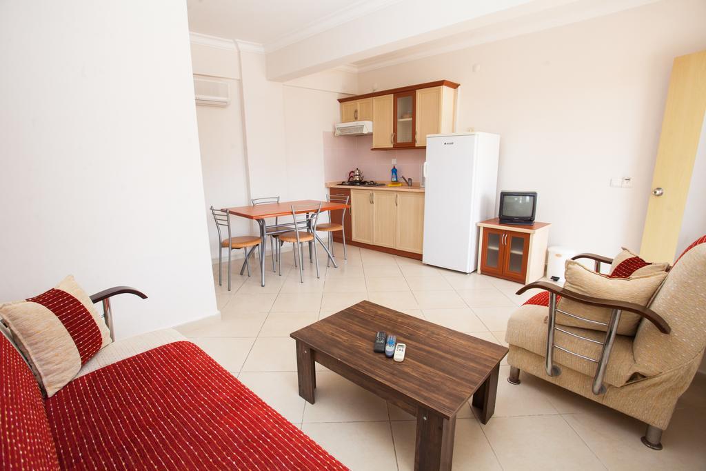 Yalcinkaya Apart Hotel Çeşme エクステリア 写真