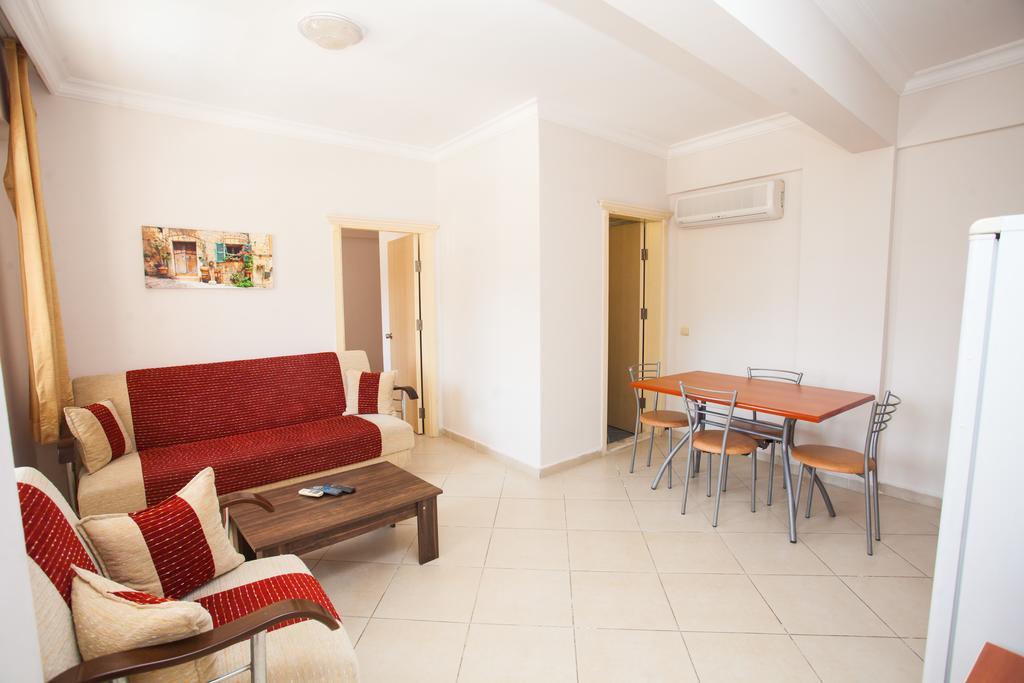Yalcinkaya Apart Hotel Çeşme エクステリア 写真