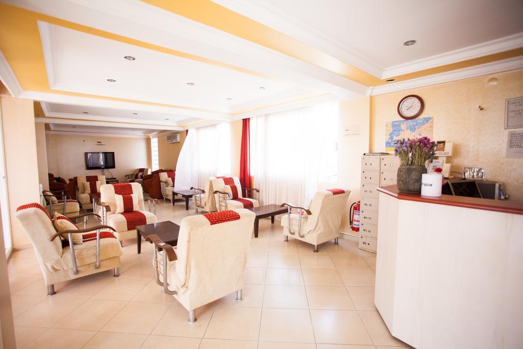Yalcinkaya Apart Hotel Çeşme エクステリア 写真