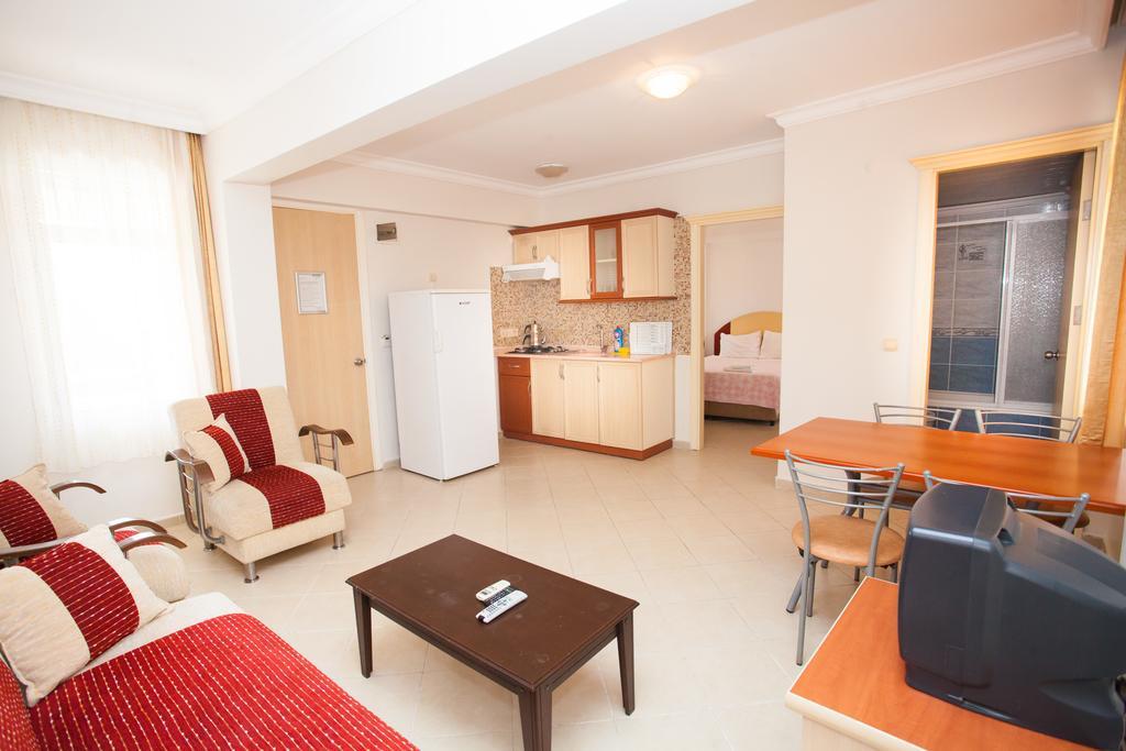 Yalcinkaya Apart Hotel Çeşme エクステリア 写真