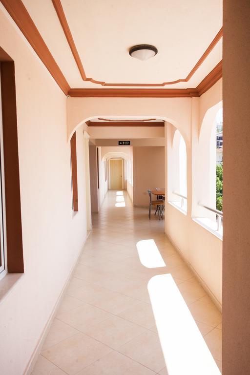 Yalcinkaya Apart Hotel Çeşme エクステリア 写真