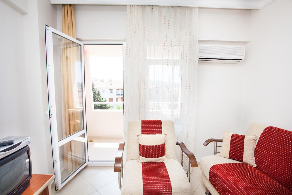 Yalcinkaya Apart Hotel Çeşme エクステリア 写真