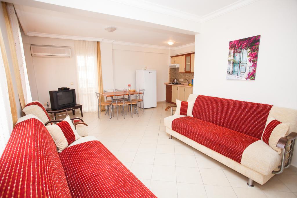 Yalcinkaya Apart Hotel Çeşme エクステリア 写真