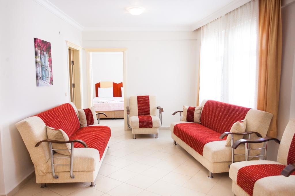 Yalcinkaya Apart Hotel Çeşme エクステリア 写真