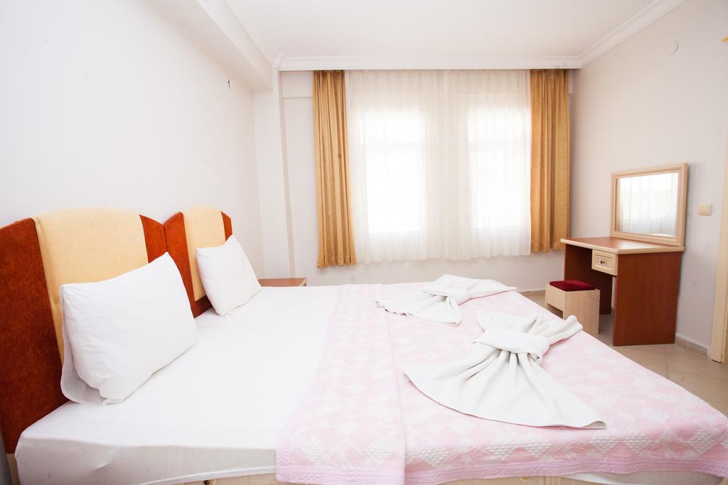 Yalcinkaya Apart Hotel Çeşme エクステリア 写真
