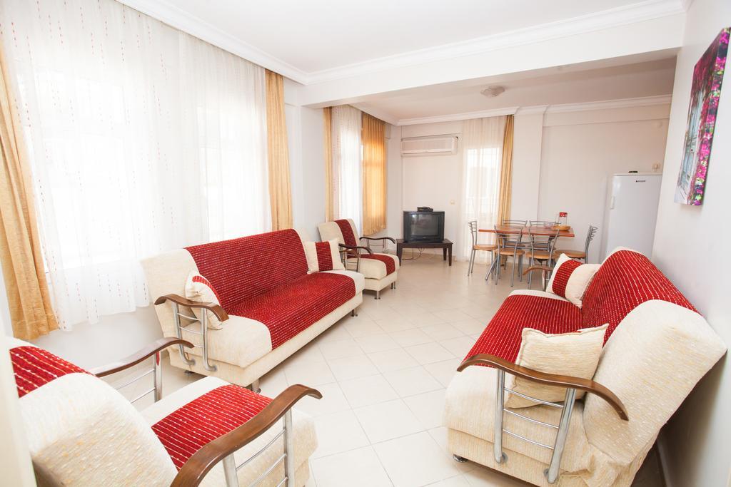 Yalcinkaya Apart Hotel Çeşme エクステリア 写真
