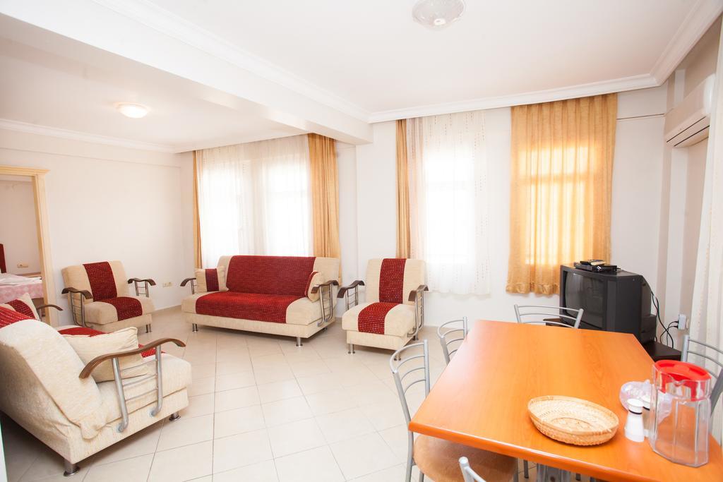 Yalcinkaya Apart Hotel Çeşme エクステリア 写真